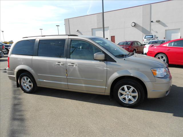 2009 Chrysler Town & Country for sale