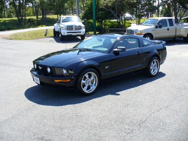 2006 Ford Mustang