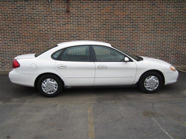 2000 Ford Taurus for sale