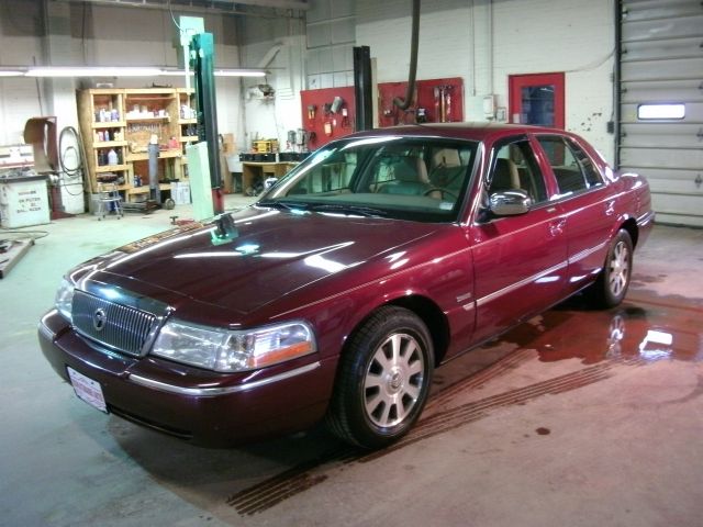 2004 Mercury Grand Marquis
