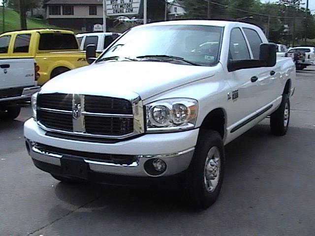 2007 DODGE RAM 2500 SLT, white, are ...