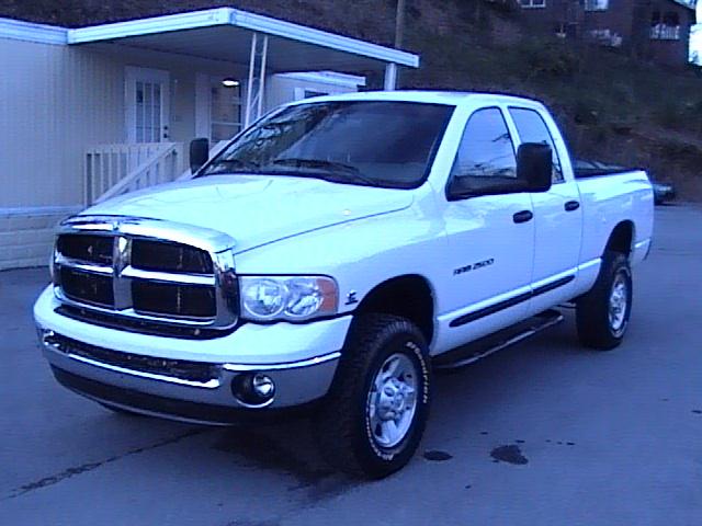 2004 DODGE RAM 2500 SLT, white, the ...