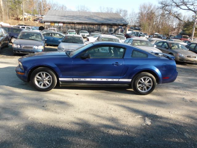 2005 Ford Mustang for sale