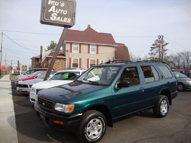 1996 Nissan Pathfinder for sale