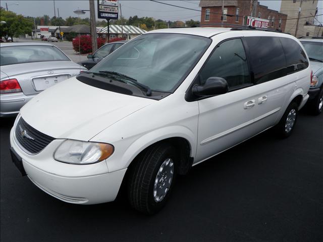 2003 Chrysler Town and Country for sale