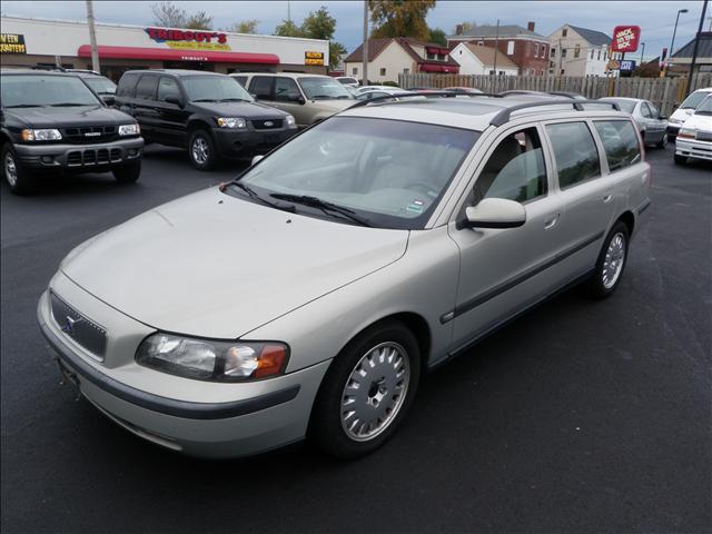 2001 Volvo V70 for sale