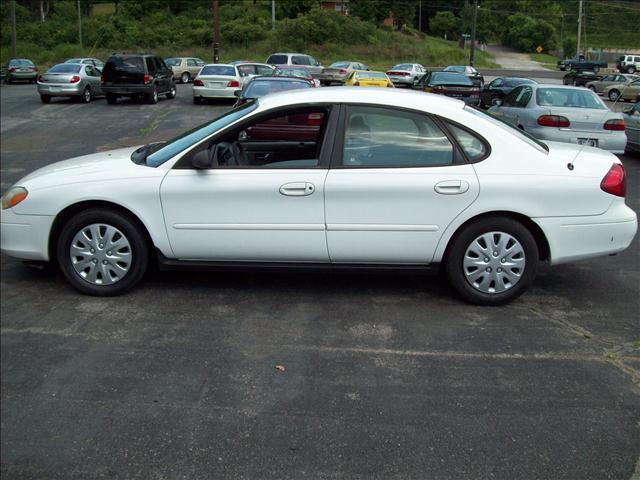 2000 Ford Taurus for sale