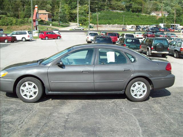 2006 Ford Taurus for sale