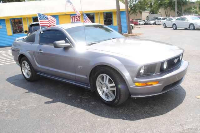 2006 FORD MUSTANG GT, grey, there ...