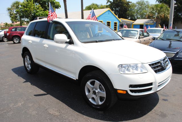 2005 VOLKSWAGEN TOUAREG V6, white, ...