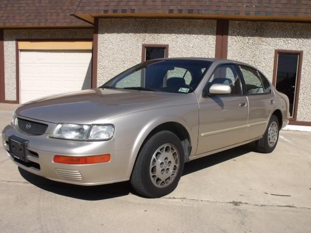 1995 Nissan Maxima for sale