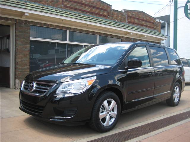 2011 Volkswagen Routan for sale