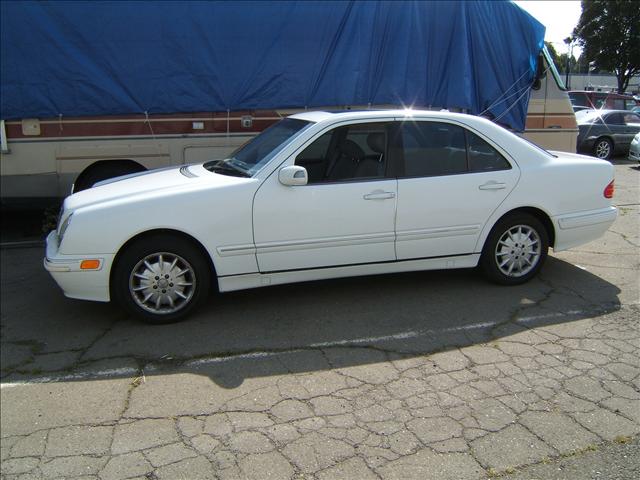 2000 Mercedes-Benz E-Class for sale