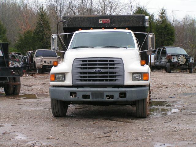 1998 ford F700 for sale