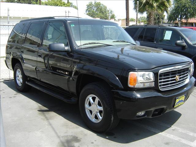 1999 Cadillac Escalade