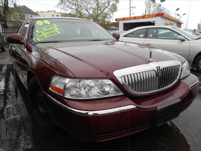 2004 Lincoln Town Car for sale