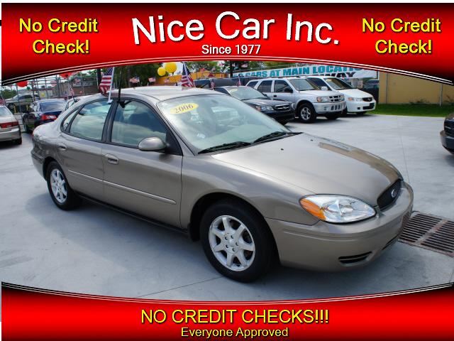 2006 FORD TAURUS SEL, beige, only ...