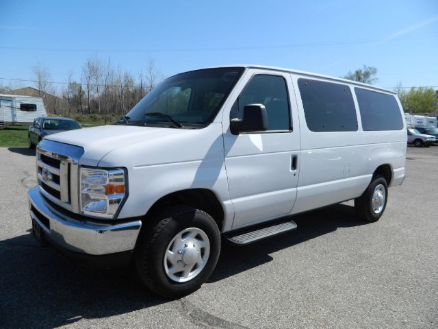 2008 Ford Econoline Wagon for sale