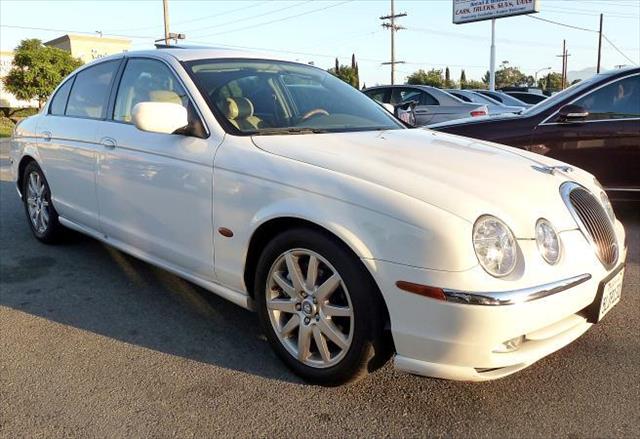 Tothego - 2001 Jaguar S-Type_1