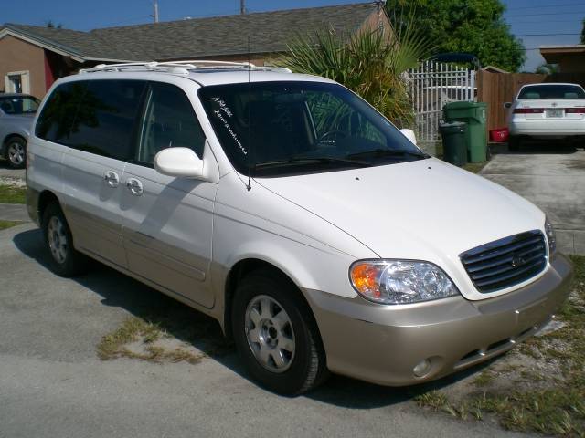 2002 Kia Sedona for sale