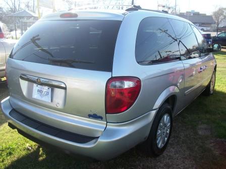 2006 Chrysler Town and Country