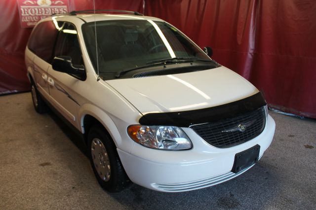2004 Chrysler Town & Country