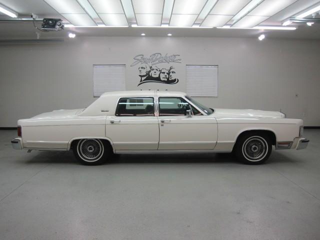 1979 LINCOLN TOWN CAR for sale