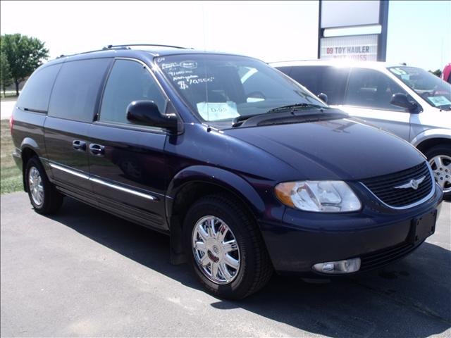 2004 Chrysler Town and Country for sale