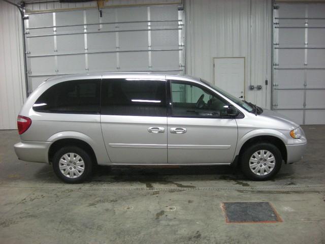 2005 Chrysler Town & Country for sale